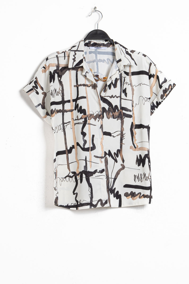 ABSTRACT PRINT SHIRT WITH NECKLACE