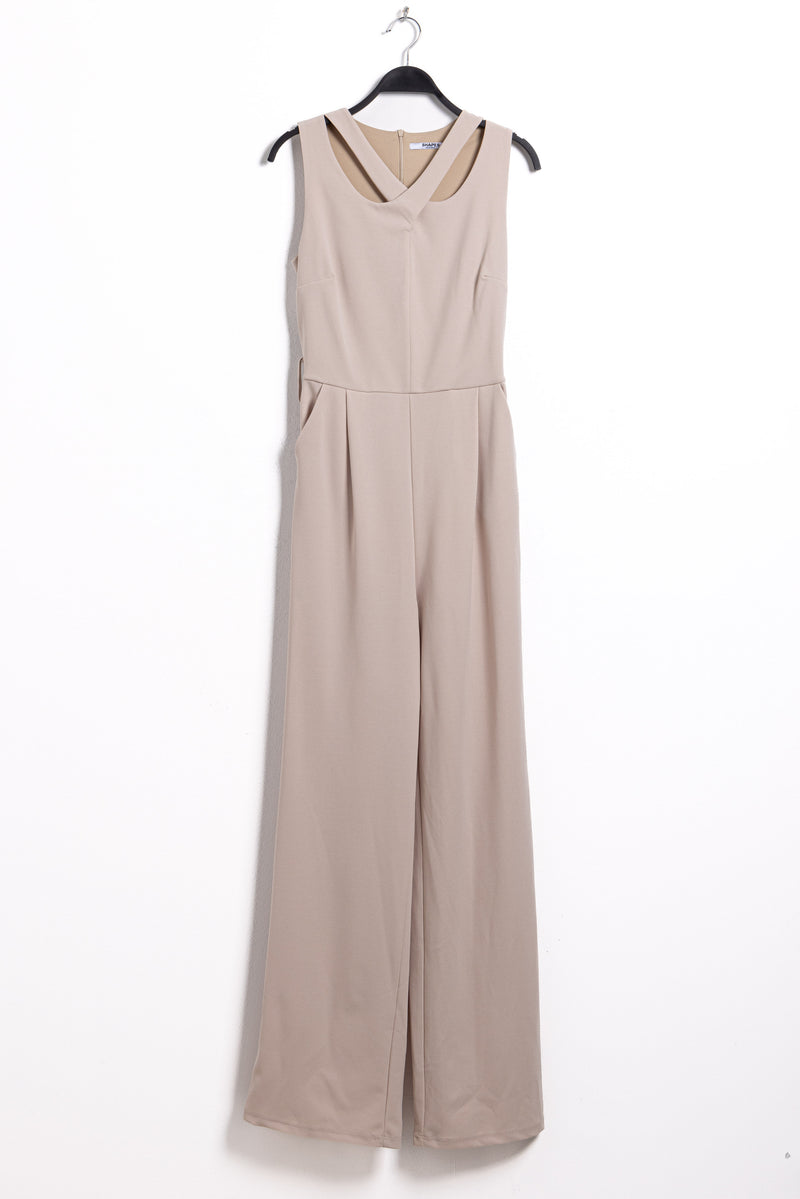 DETAILED JUMPSUIT WITH BELT