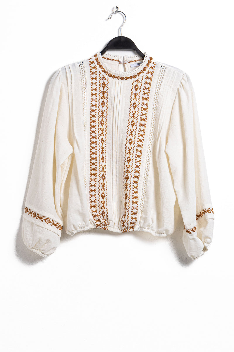 DETIAL EMBROIDERED BLOUSE