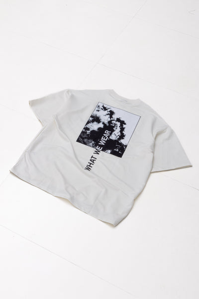 CONTRAST EMBROIDERED T-SHIRT