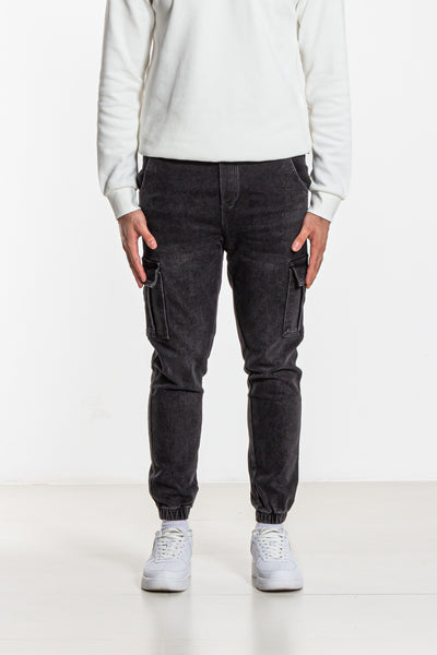 SLIM FIT CARGO JEANS