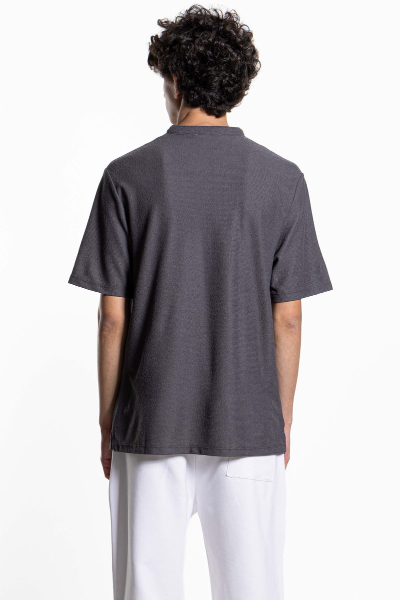 TEXTURED MANDARIN COLLAR T-SHIRT