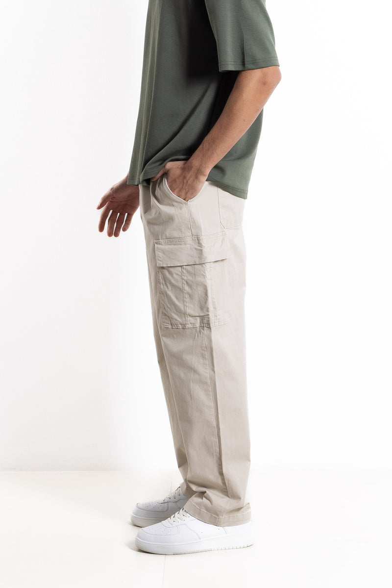 RELAXED FIT CARGO TROUSERS