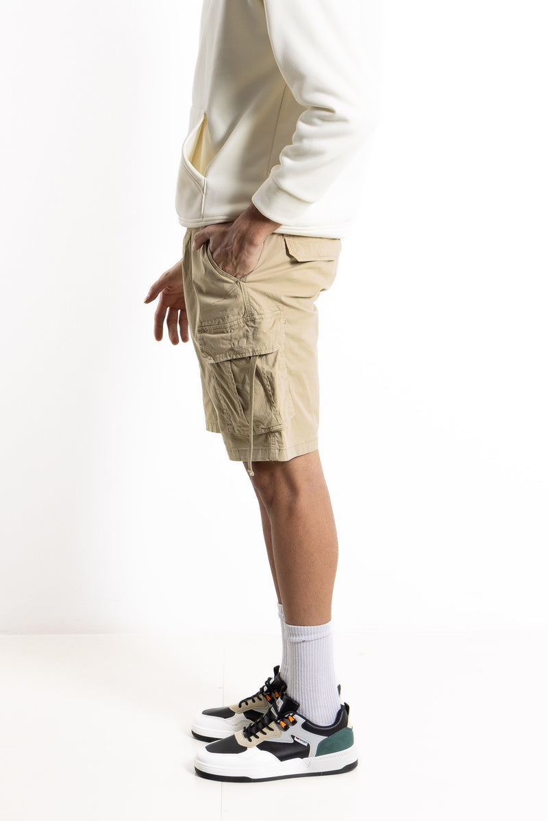 DETIALED CARGO SHORTS