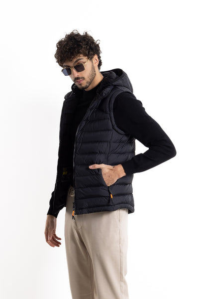 LIGHTWEIGHT HOODED GILET