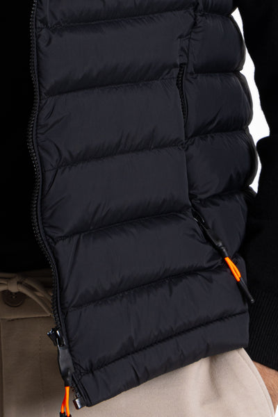 LIGHTWEIGHT HOODED GILET