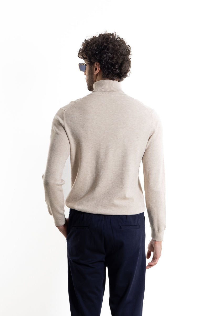 FINE KNIT TURTLE NECK SWEATER