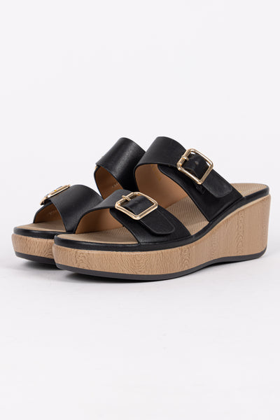 PLATFORM SANDALS