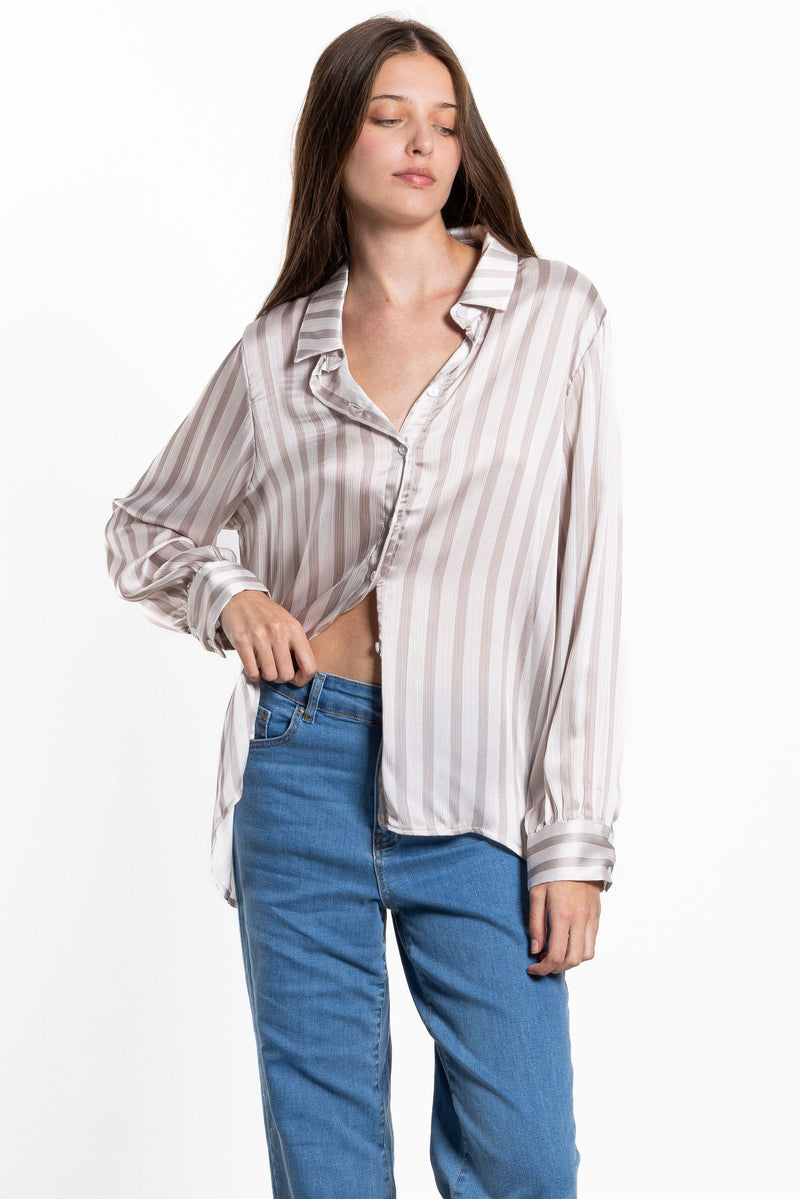 FLOWY STRIPED SATIN SHIRT