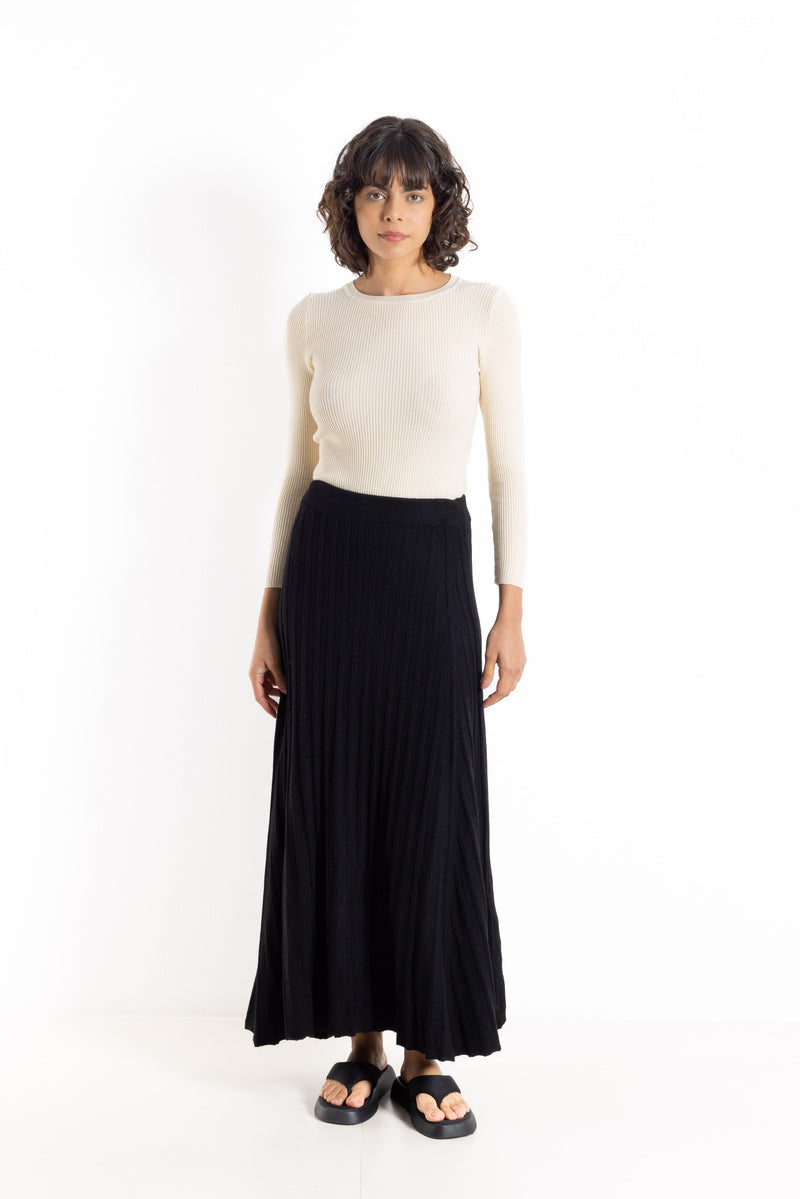 PLEATED KNIT MAXI SKIRT