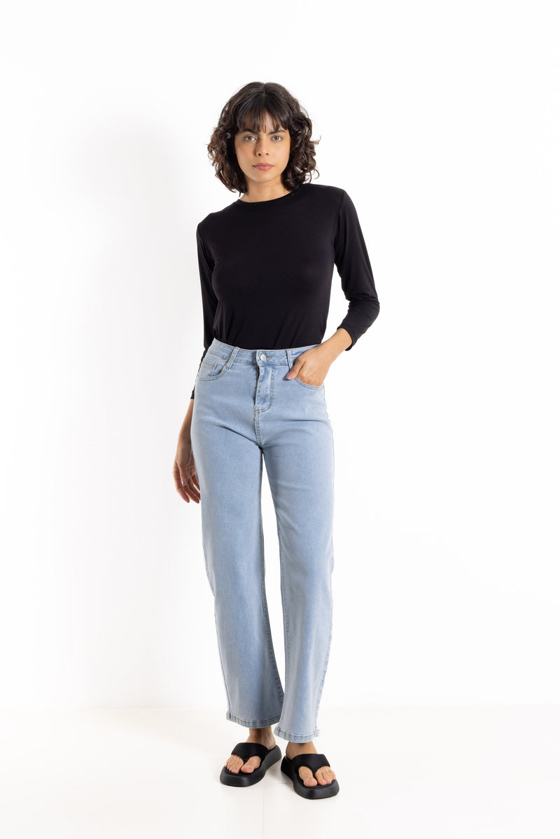 STRAIGHT FIT HIGH-WAIST JEANS