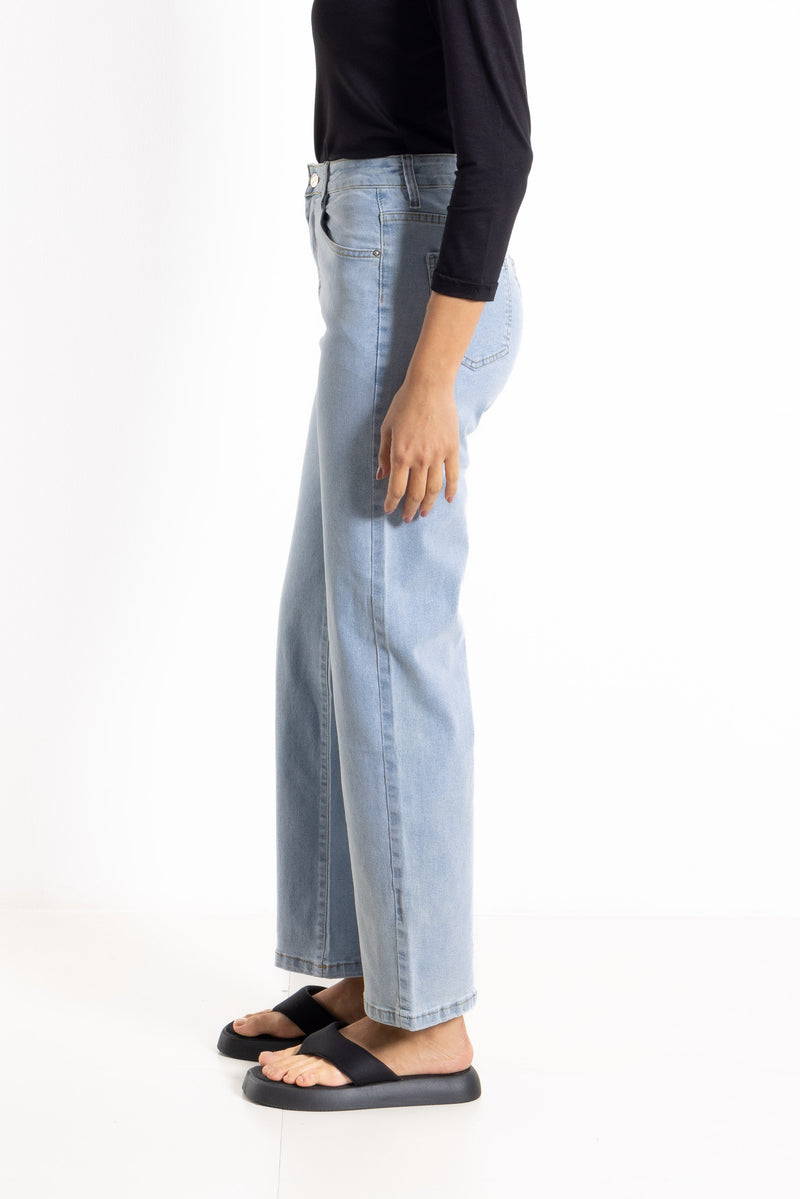 STRAIGHT FIT HIGH-WAIST JEANS