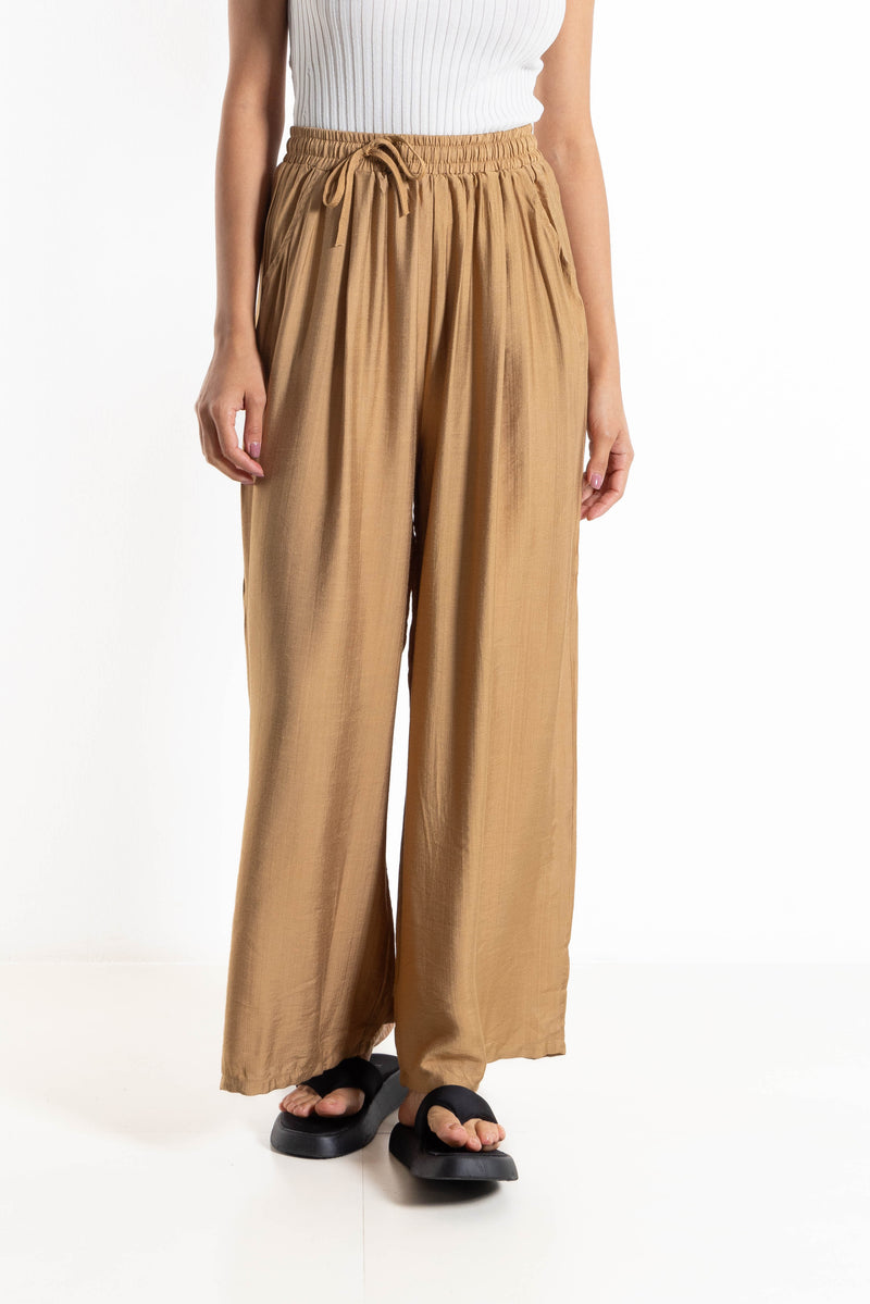 WIDE-LEG COMFORT TROUSERS