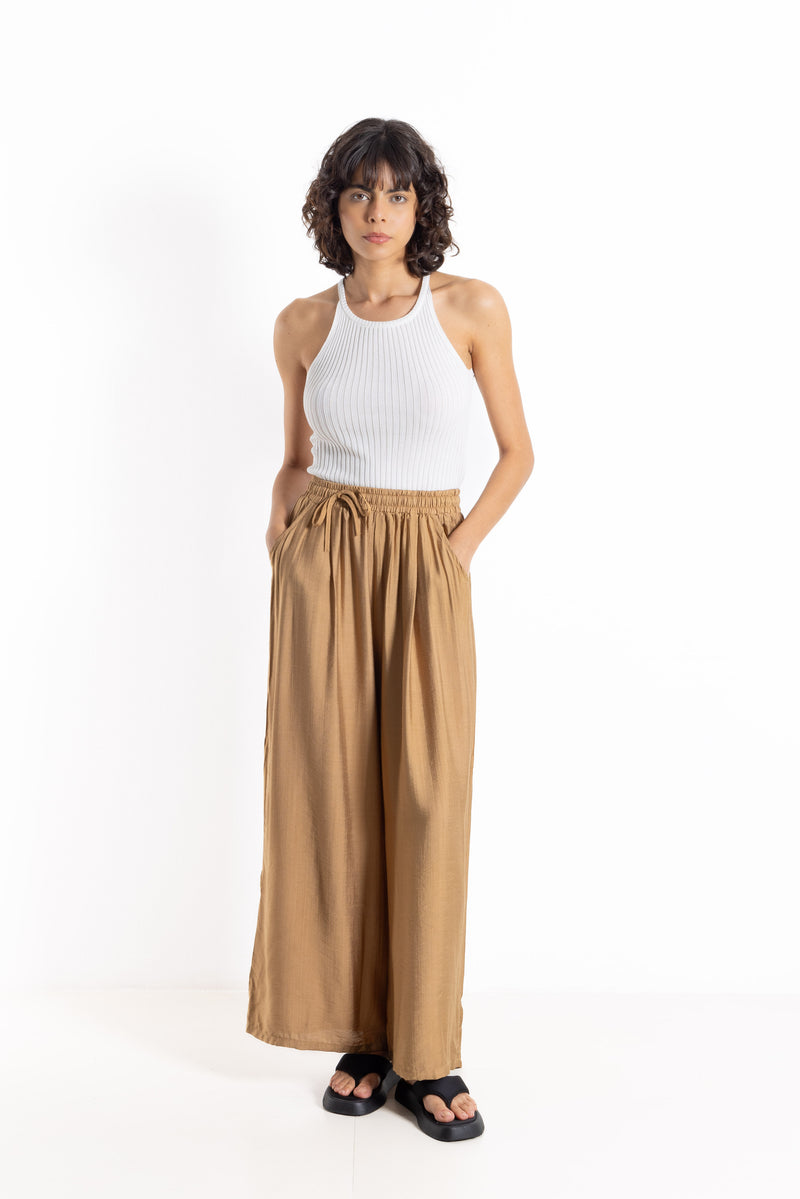 WIDE-LEG COMFORT TROUSERS