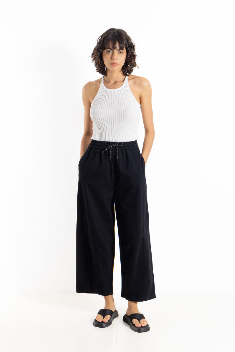 COMFORT CROP WIDE-LEG DENIM TROUSERS